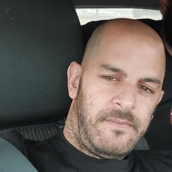 ליאור